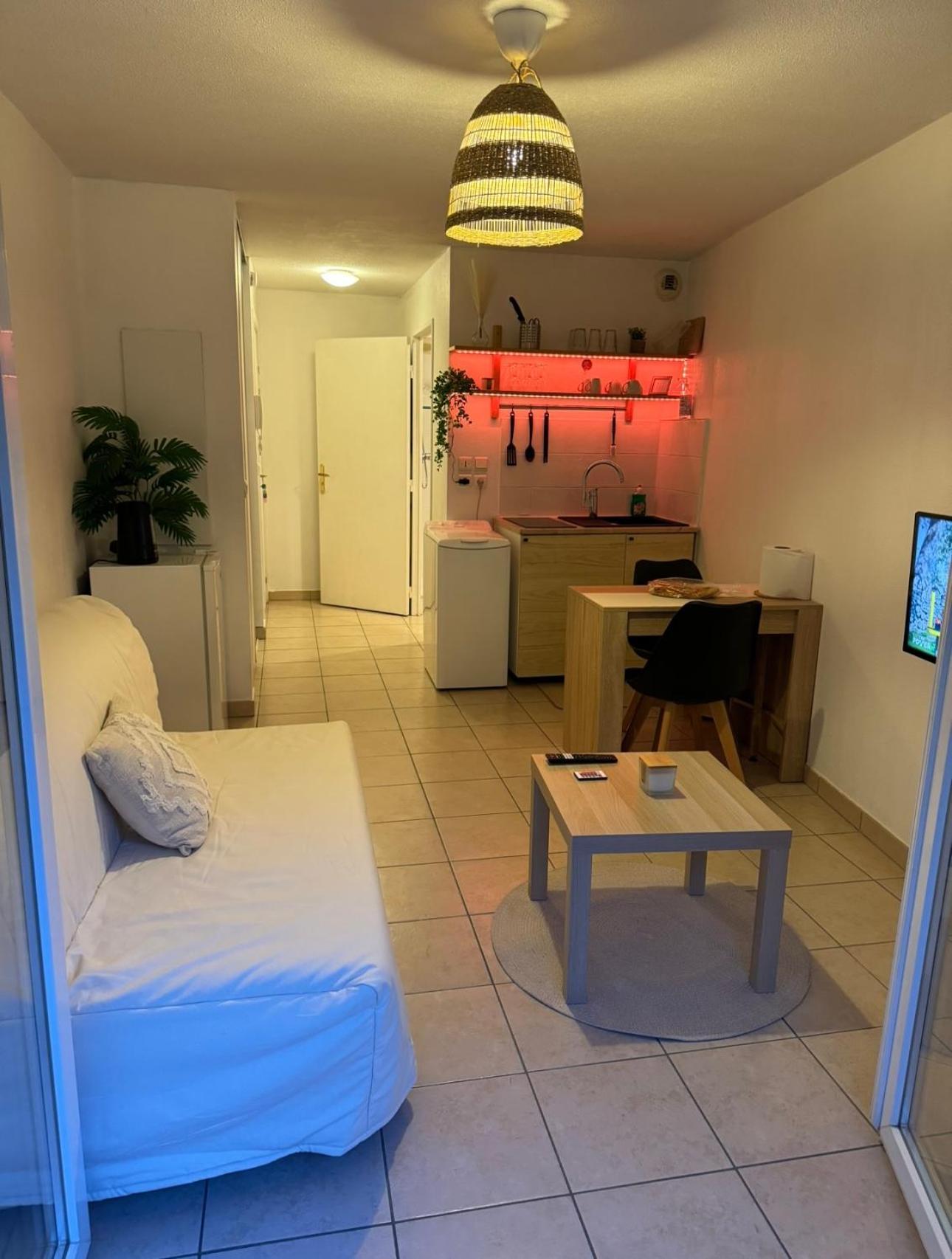 Studio Confortable Avec Vue Nice Exterior photo